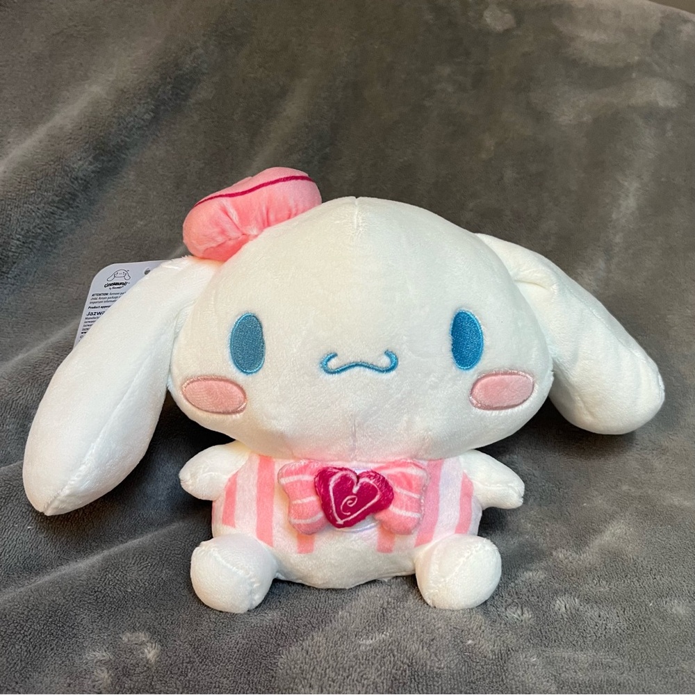 Hello Kitty Cinnamoroll Plush NWT